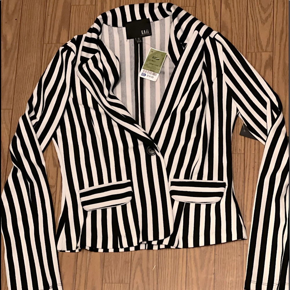 STRIPED BLAZER